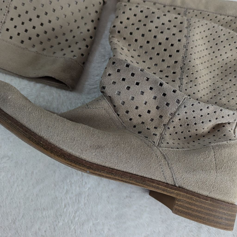 Toms Serra Oxford Slouch Tan Perforated Pull On Boots - Size 9.5 - Picture 7 of 8